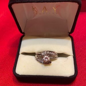 Woman’s diamond wedding set